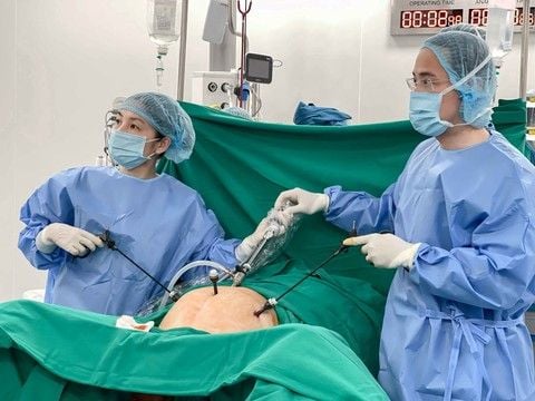 Vinmec Can Tho Successfully Performs Laparoscopic Surgery on a Large, Complex Uterine Tumor