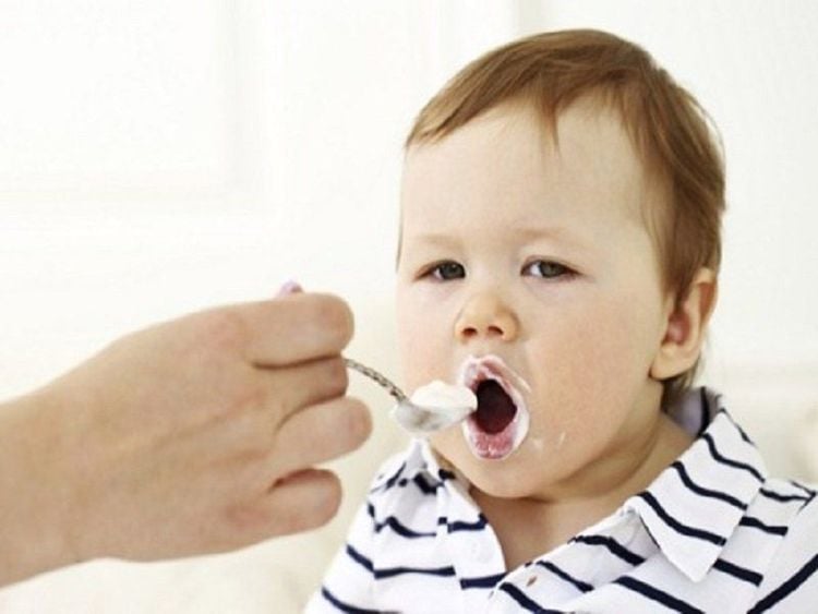 Providing yogurt to children can be beneficial for liver detoxification.
