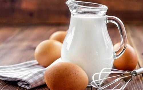 Should eggs and milk be included in the diet of cancer patients?