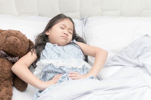 Signs of Abdominal Pain Due to Food Poisoning