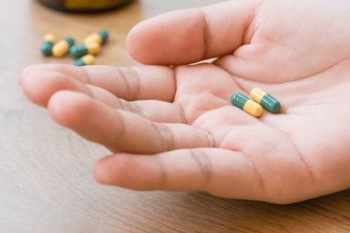 Should painkillers be used to relieve muscle spasms?