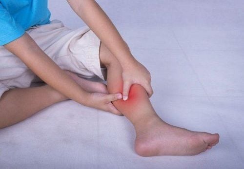 Children who frequently experience muscle cramps feel intense pain due to strong muscle contractions.
