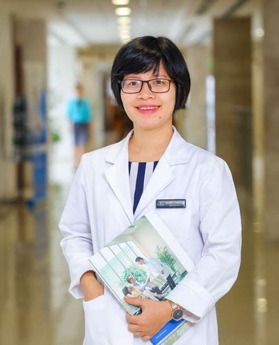 Pharmacist Nguyen Thi Thanh Hoa