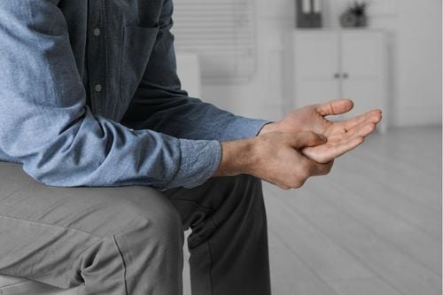 Causes of Hand Pain and Treatment