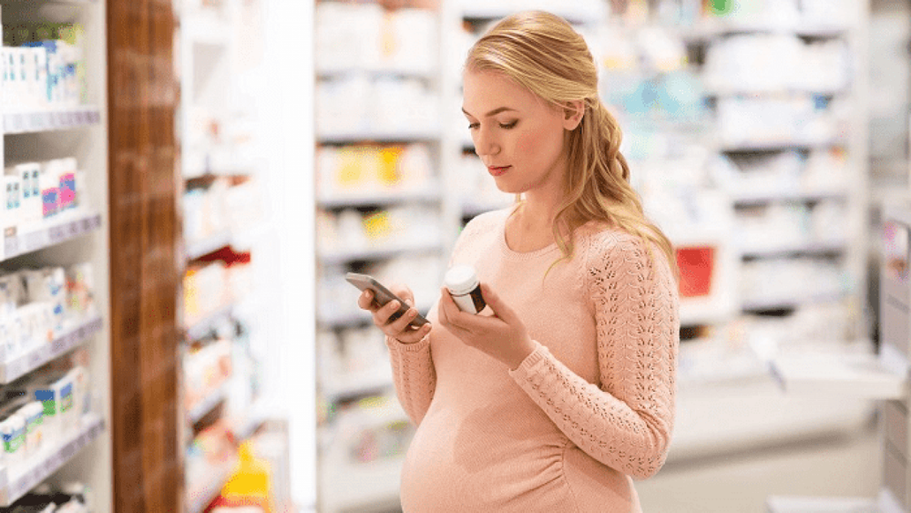 Pregnant women should pay attention to the ingredients in moisturizers
